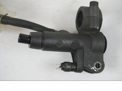 Extrabild3 på Bromshuvudcylinder från en Aprilia RS 125 -2000 motorcykel.