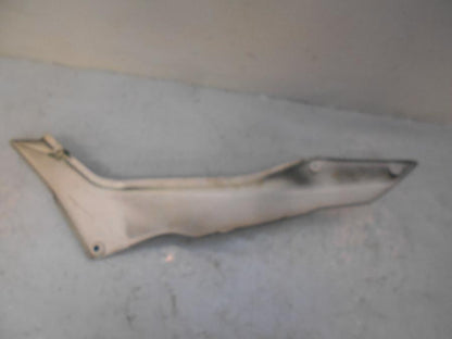 Vänster sida på Sidopanel från en Ducati Multistrada 1200 -2012 motorcykel.