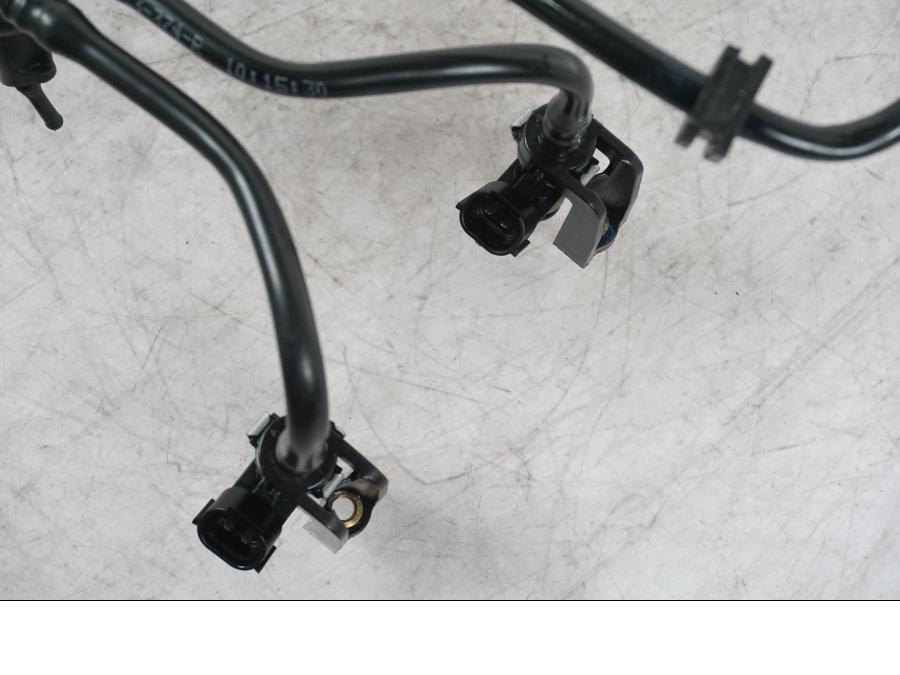 Extrabild4 på Fuel Rail från en Ducati Multistrada V4 -2024 motorcykel.