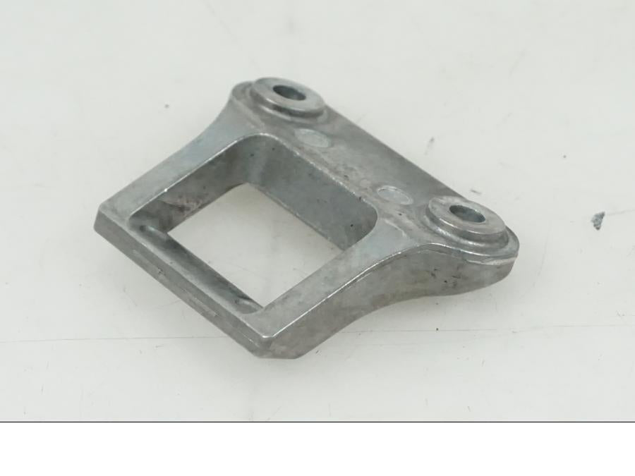 Framsidan på Sadelfäste från en Honda CBR 1000 -2005 motorcykel.