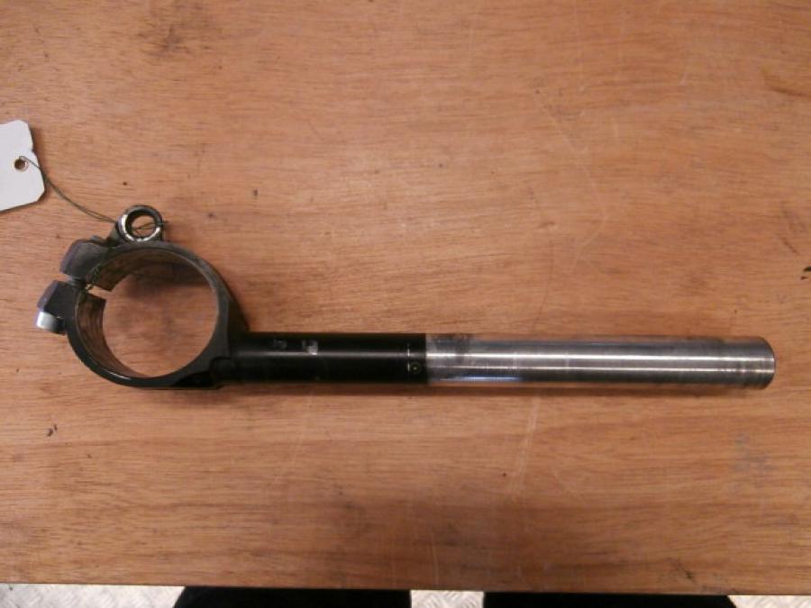 Baksidan på Styre från en Kawasaki ZX-10R -2008 motorcykel.