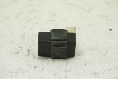 Framsidan på Relä från en Honda ST 1100 -1999 motorcykel.