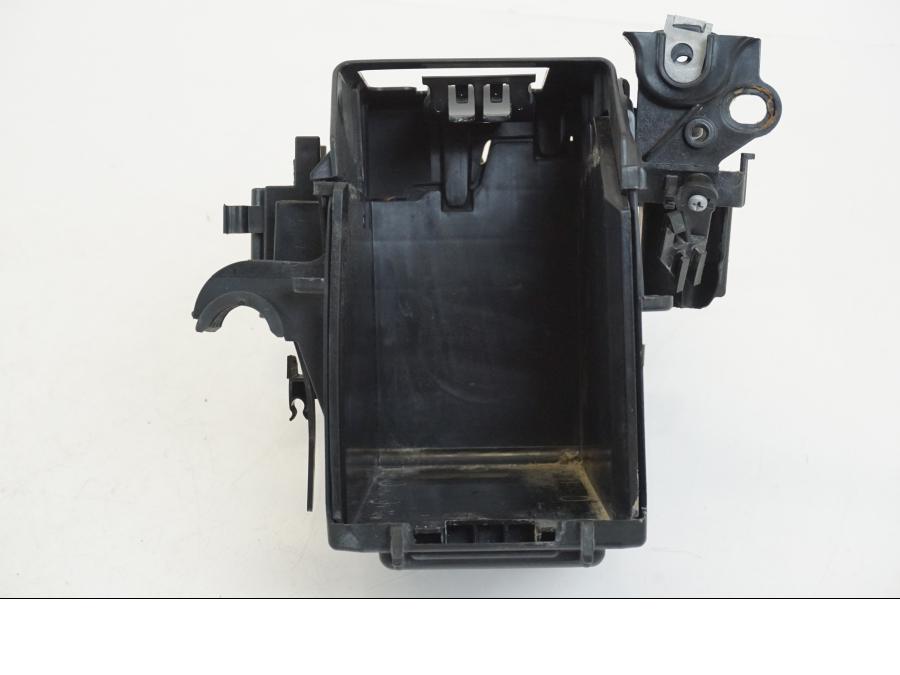 Extrabild6 på Batterihållare från en BMW R 1250 GS -2019 motorcykel.