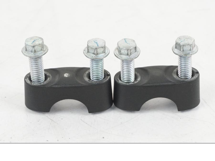 Baksidan på Styrfäste från en Yamaha MT-07 -2019 motorcykel.