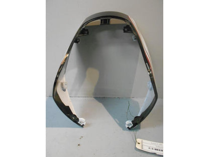 Framsidan på Strålkastarkåpa från en Suzuki M 1800 -2006 motorcykel.