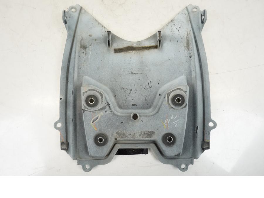 Extrabild2 på Undertail från en Suzuki GSX-R 750 -2008 motorcykel.