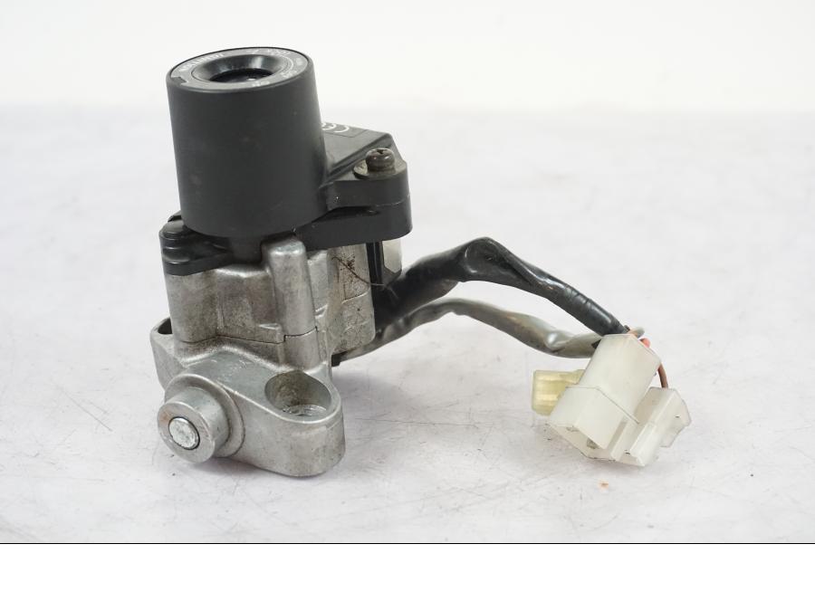 Extrabild1 på Låssats från en Yamaha XVS 1100 -2004 motorcykel.