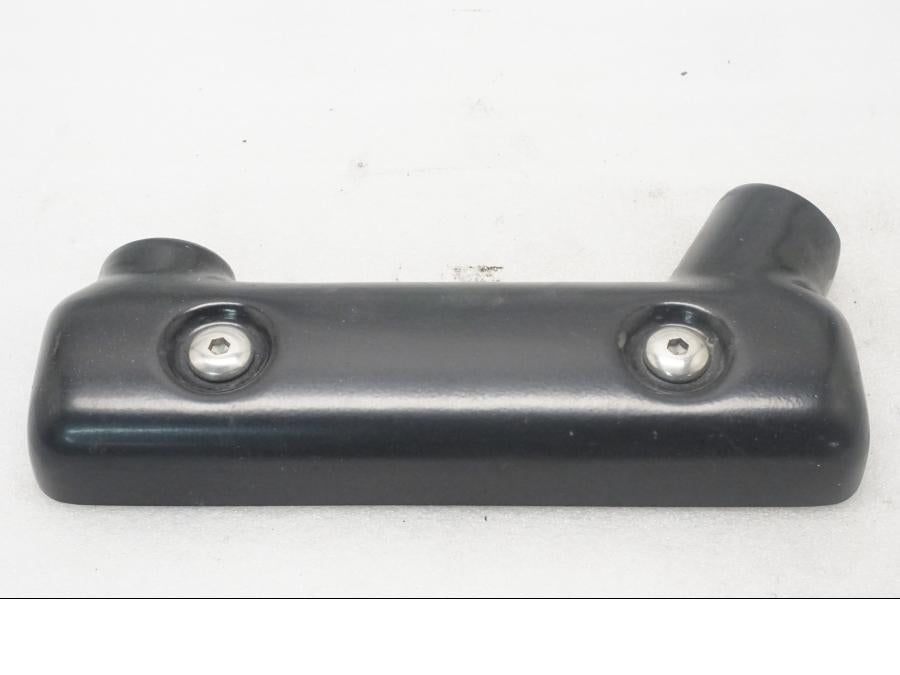 Framsidan på Vattenkylkåpa från en Triumph Legend TT -2000 motorcykel.