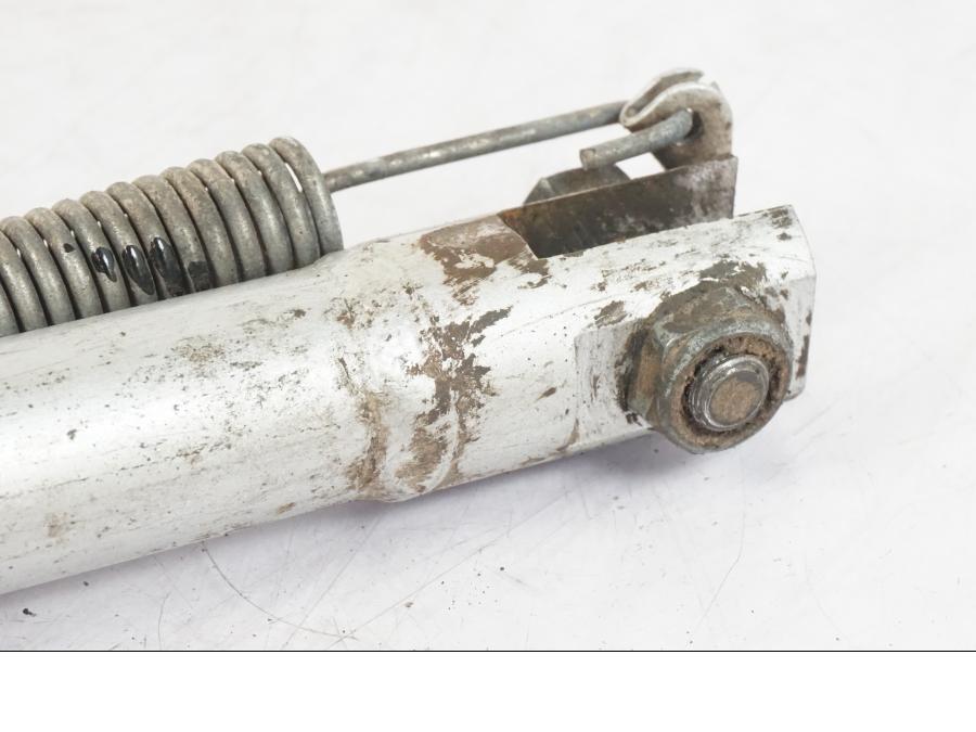 Extrabild1 på Sidostöd från en Kawasaki KL 650A -1987 motorcykel.