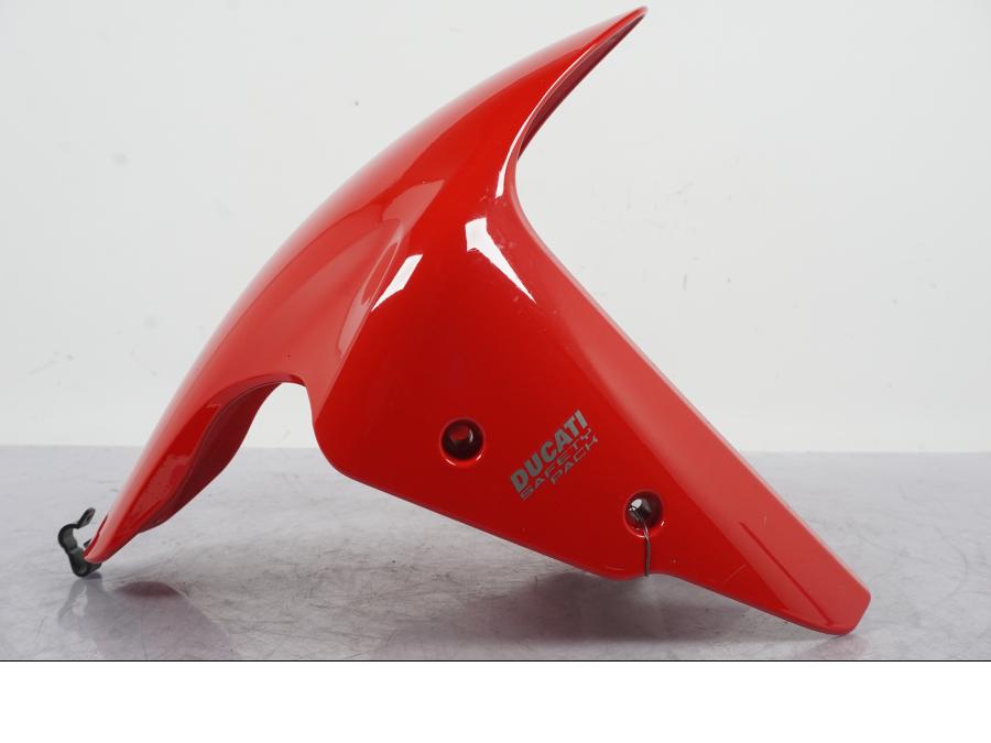 Baksidan på Framskärm från en Ducati Supersport 939 -2017 motorcykel.