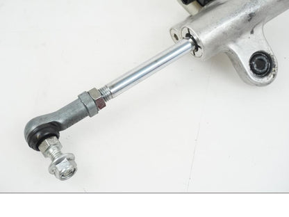 Snett uppifrån på Styrdämpare från en Suzuki GSX-R 750 -2009 motorcykel.