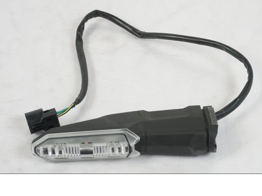 Framsidan på Blinkers LED från en Kawasaki Z 900 -2021 motorcykel.