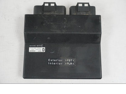 Snett nerifrån på <p>Låssats från Kawasaki Z750 ABS 2008.</p>

<p>1st nyckel, tändningslås, tanklock, sadellås, cdi och imob.</p> motorcykel.