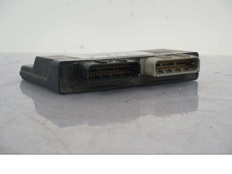 Baksidan på CDI / ECU från en Triumph Speed Triple -2009 motorcykel.