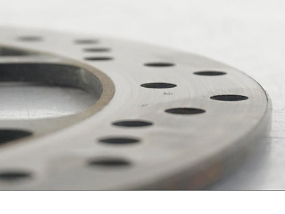 Snett uppifrån på Bromsskiva från en BMW R 1250 GS -2021 motorcykel.