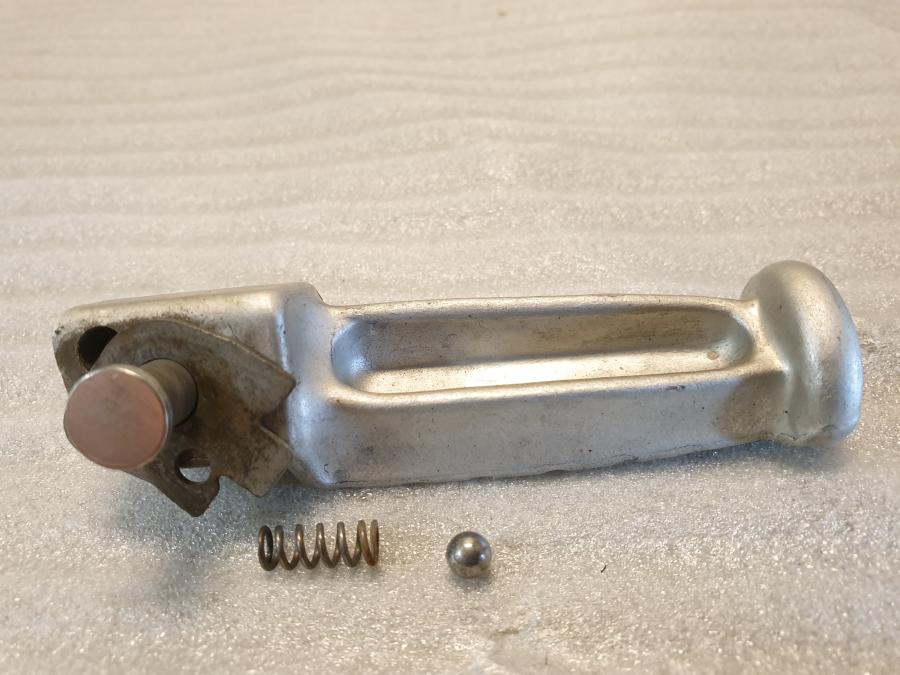 Baksidan på Fotpinne från en Triumph TT 600 -2001 motorcykel.