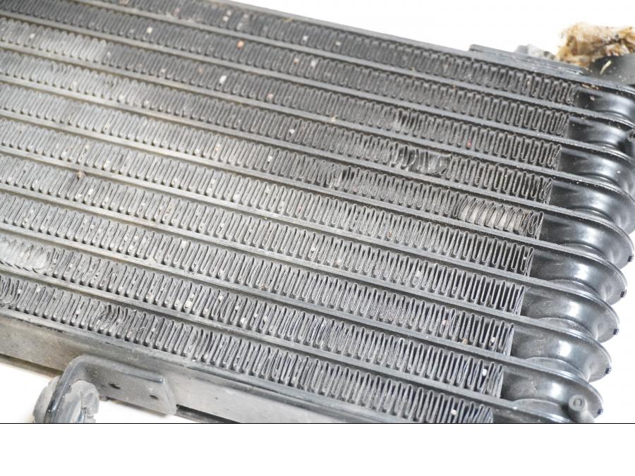 Baksidan på Oljekyl från en Suzuki GSX 1300 BK -2008 motorcykel.