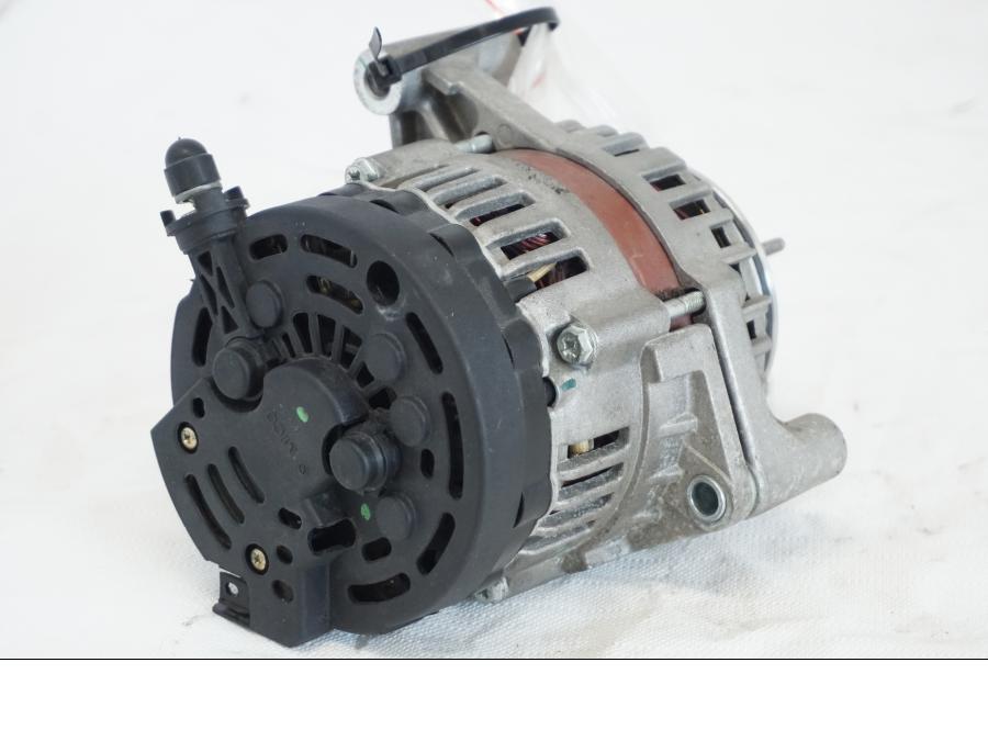 Baksidan på Generator från en BMW K 1600 -2015 motorcykel.