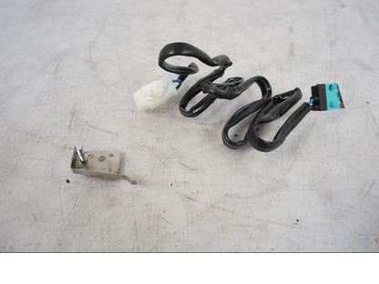 Framsidan på Kopplingskontakt från en KTM 1290 Super Duke R -2021 motorcykel.