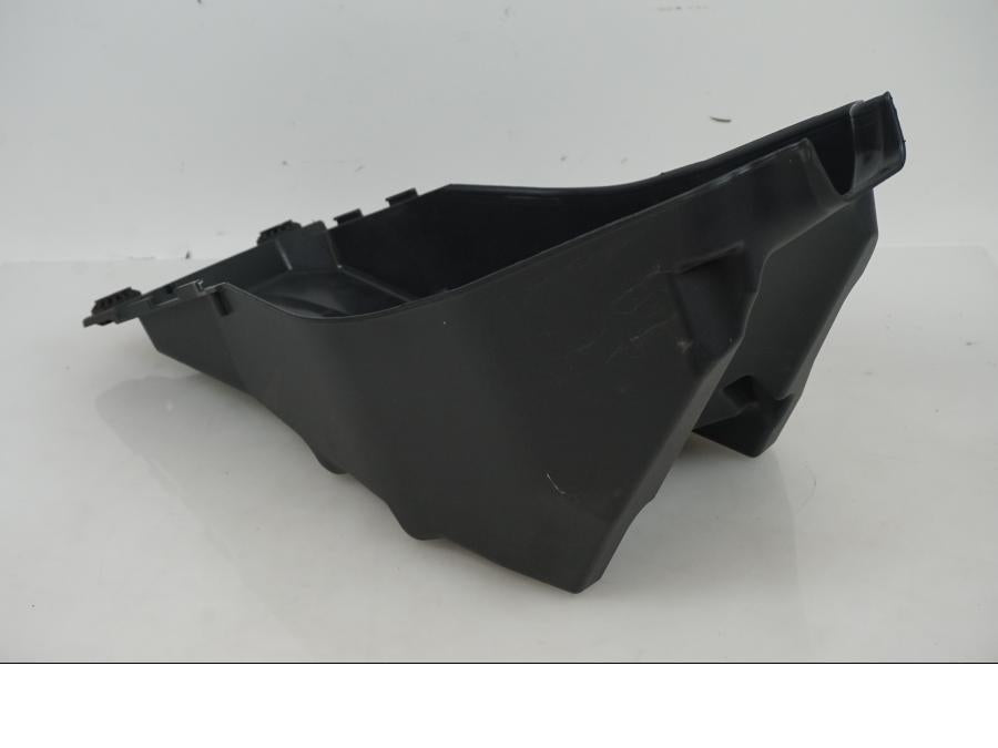 Höger sida på Undertail från en Ducati Desert X -2022 motorcykel.