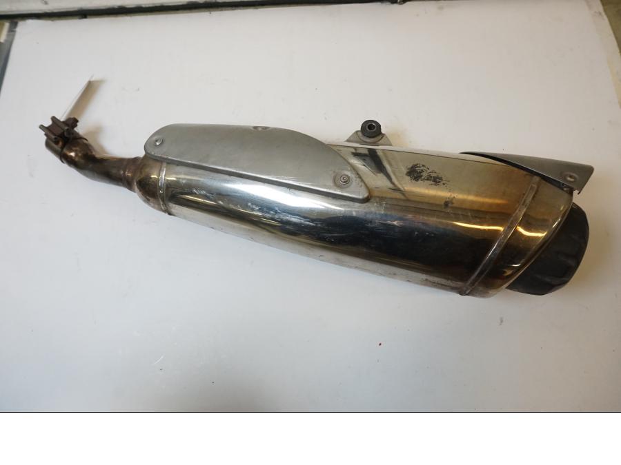 Framsidan på Ljuddämpare från en BMW F 650 CS -2002 motorcykel.