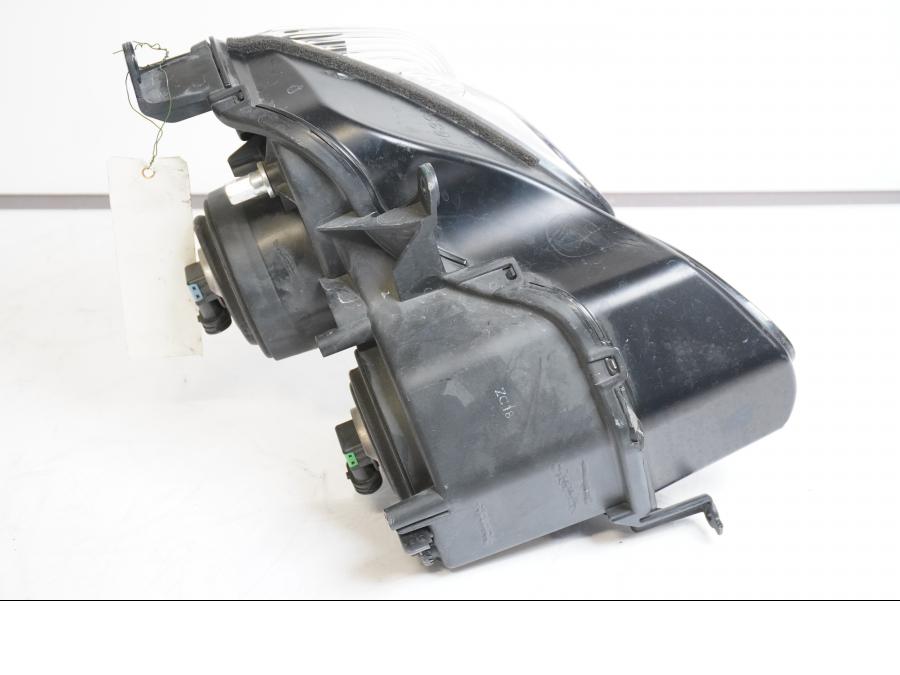 Vänster sida på Strålkastare från en Kawasaki ZZ-R 1400 -2010 motorcykel.