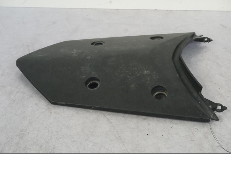 Framsidan på Bakvinge från en KTM 1290 Super Adventure R -2018 motorcykel.