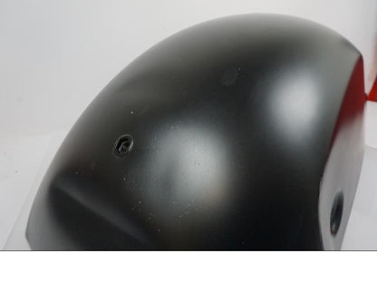 Höger sida på Framskärm från en Indian Chieftain Dark Horse -2022 motorcykel.