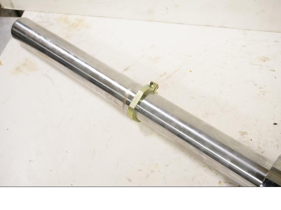 Vänster sida på Gaffelben från en Kawasaki VN 1500 Classic Tourer -2000 motorcykel.