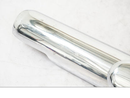 Höger sida på Grenrör från en Yamaha XVS 1100 -2000 motorcykel.