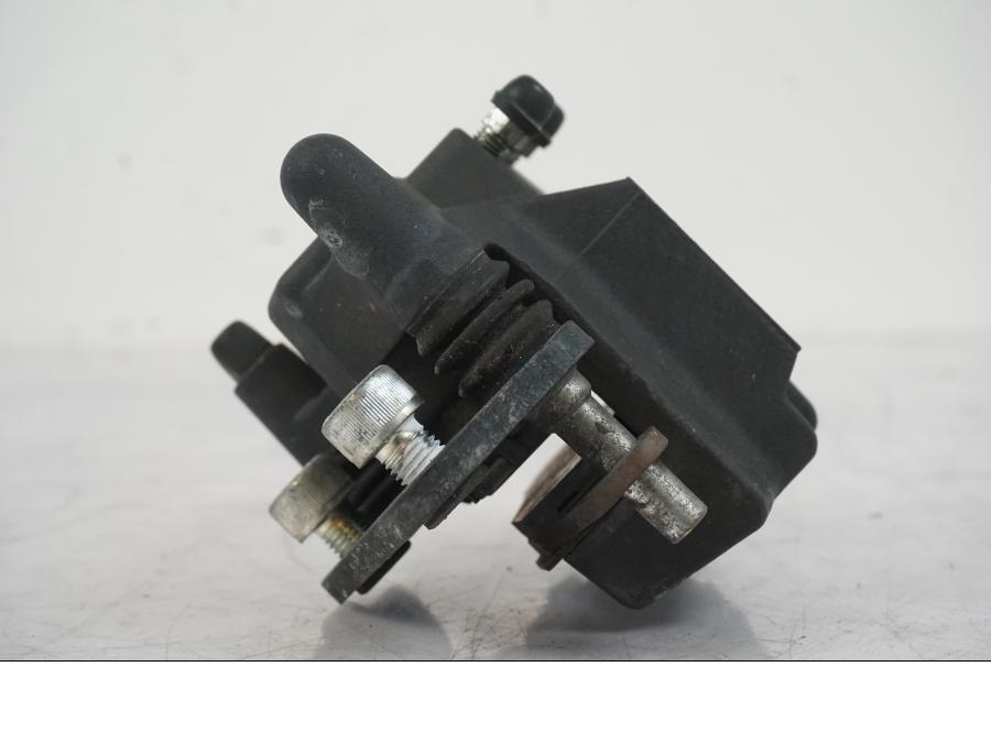 Höger sida på Bromsok från en Suzuki VZR 1800 -2009 motorcykel.