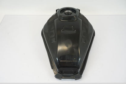 Vänster sida på Bensintank från en Yamaha MT-07 -2018 motorcykel.