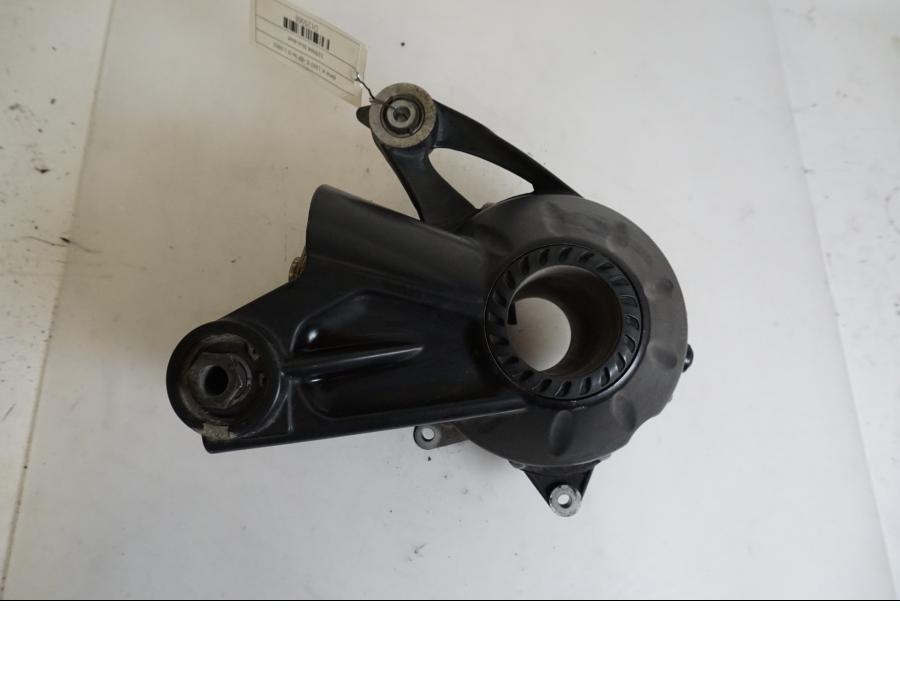Framsidan på Slutväxel från en BMW K 1200 S -2007 motorcykel.