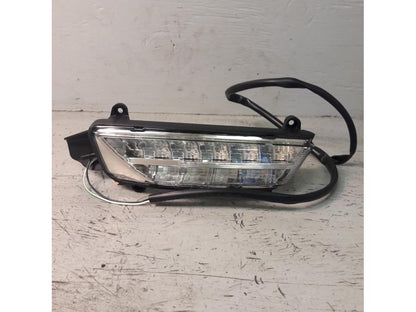 Framsidan på Blinkers från en Ducati Multistrada 1200 -2017 motorcykel.