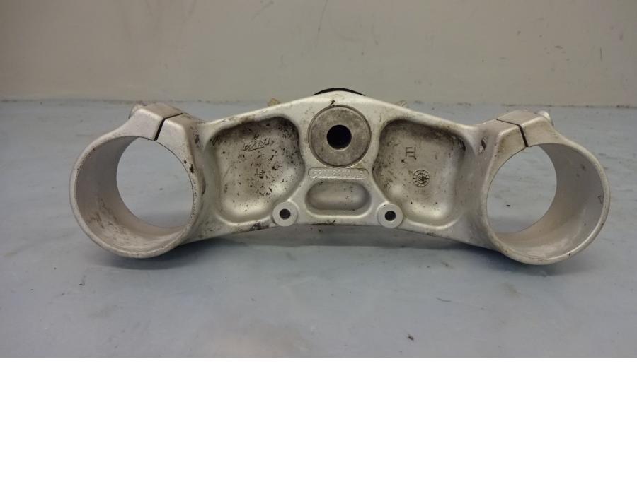 Vänster sida på Gaffelkrona från en KTM 990 Super Duke -2009 motorcykel.