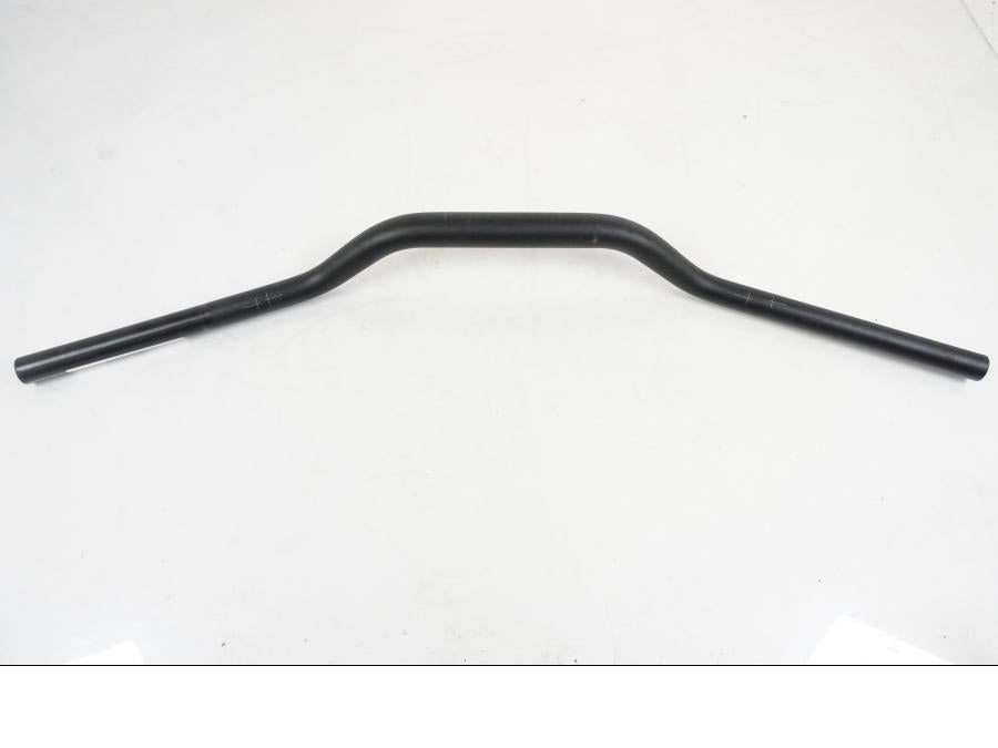 Extrabild3 på Styre från en KTM 1290 Super Duke R EVO -2023 motorcykel.