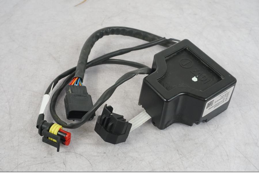 Snett uppifrån på Tändningslås från en KTM 1290 Super Adventure R -2018 motorcykel.