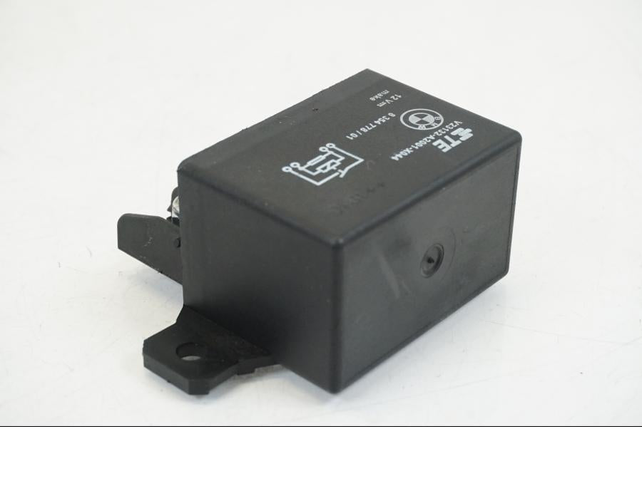 Vänster sida på Startrelä från en BMW R 1250 GS -2019 motorcykel.