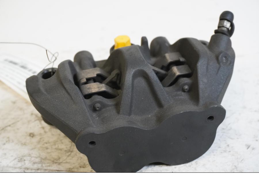 Baksidan på Bromsok från en Honda CBR 1000 RR -2009 motorcykel.