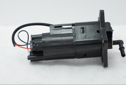 Framsidan på Bensinpump insprut från en KTM 1290 Super Adventure R -2021 motorcykel.