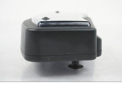 Vänster sida på Instrumentpanel från en Kawasaki ER-6F -2010 motorcykel.