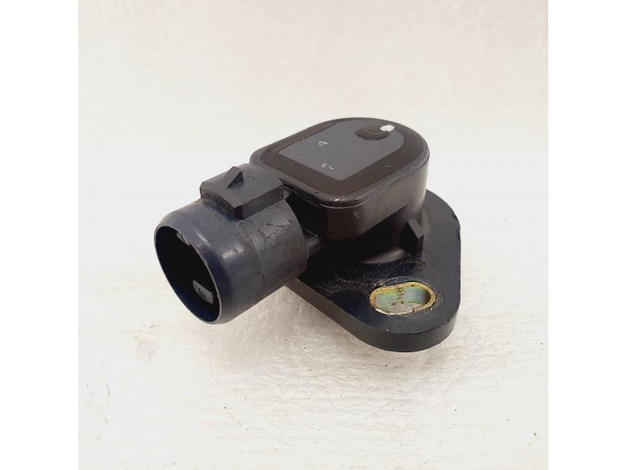 Vänster sida på TPS från en Honda CBR 900 RR -2003 motorcykel.