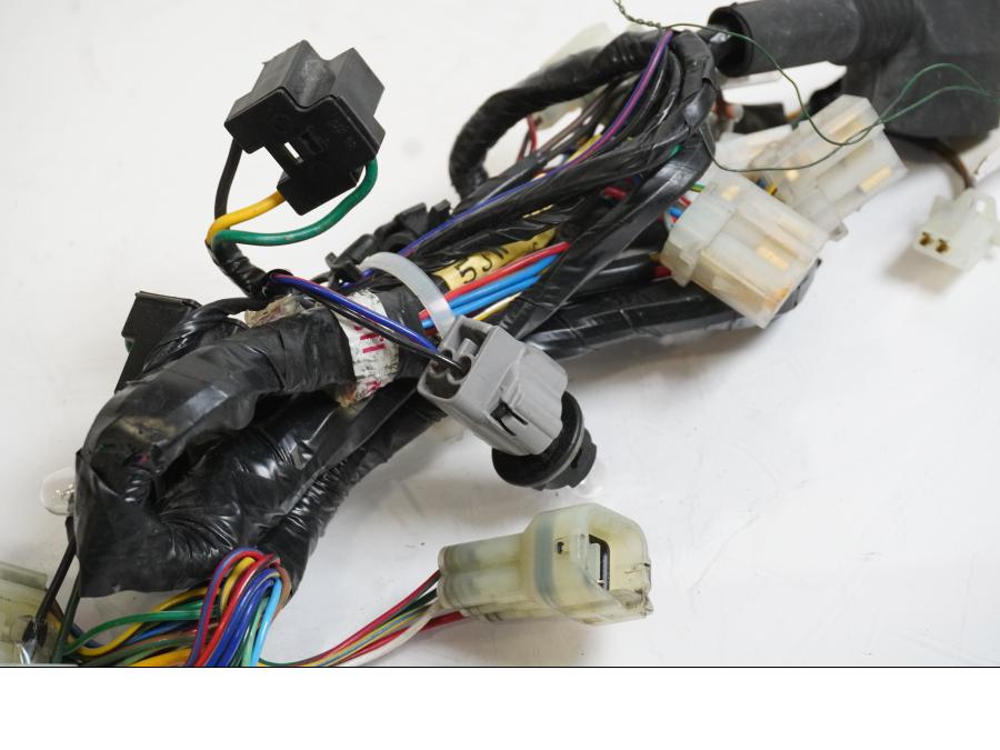 Höger sida på Kablage från en Yamaha FJR 1300 -2002 motorcykel.