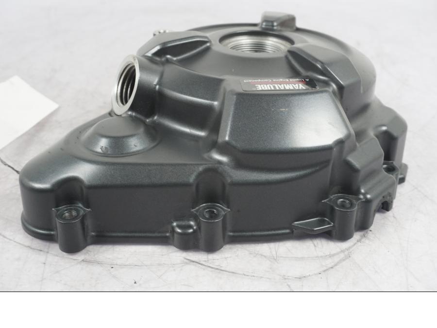 Extrabild1 på Generatorkåpa från en Yamaha MT-07 -2023 motorcykel.