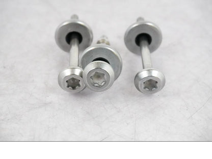 Baksidan på Skruv / Mutter etc från en BMW R 1250 GSA -2021 motorcykel.