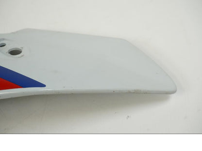 Snett nerifrån på Frontkåpa från en BMW S 1000 R -2019 motorcykel.