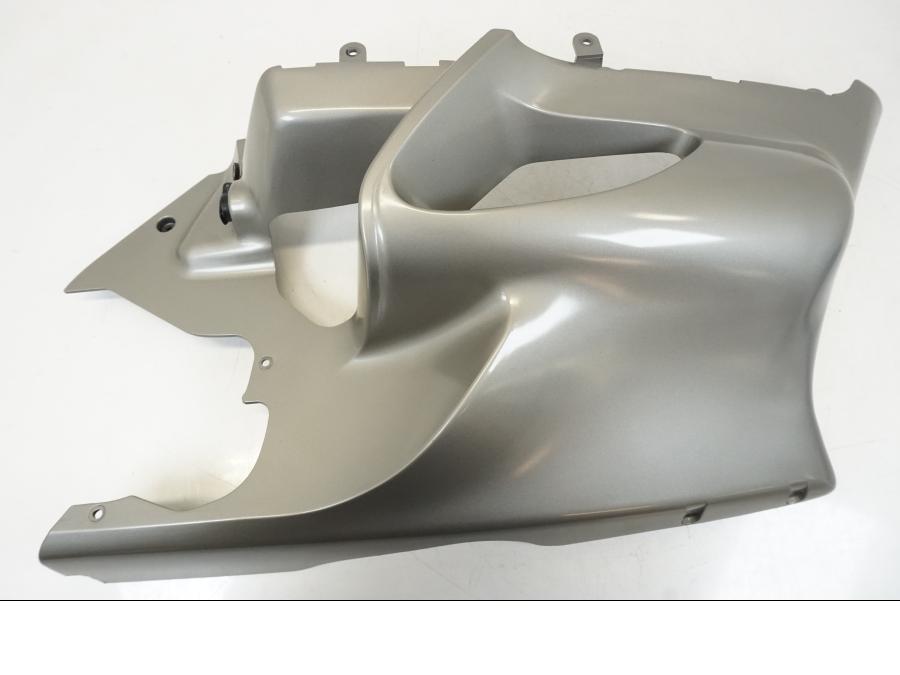 Framsidan på Magkåpa från en BMW K 1200 LT -2004 motorcykel.