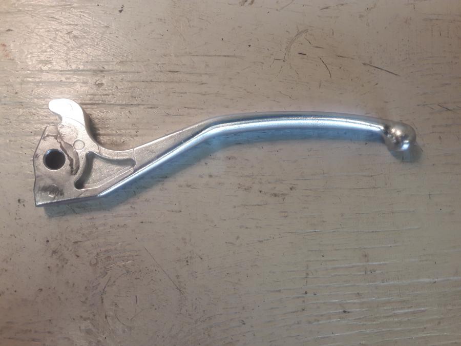 Baksidan på Bromsgrepp från en Yamaha Cygnus -2007 motorcykel.