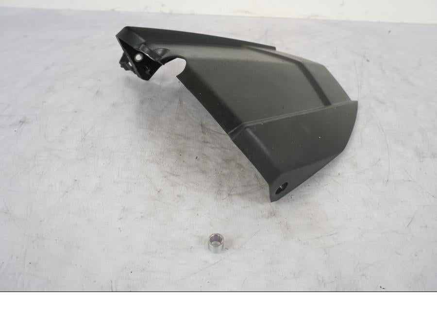 Framsidan på Svingskärm från en Yamaha MT-09 -2020 motorcykel.