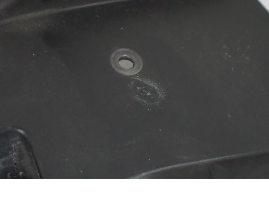 Extrabild2 på Bensintankskåpa från en BMW F 650 CS -2002 motorcykel.